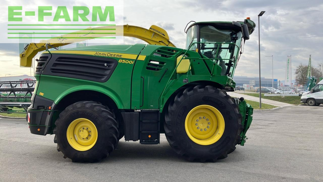 John Deere 8500i - Itsekulkeva silppuri: kuva John Deere 8500i - Itsekulkeva silppuri John Deere 8500i - Itsekulkeva silppuri: kuva John Deere 8500i - Itsekulkeva silppuri