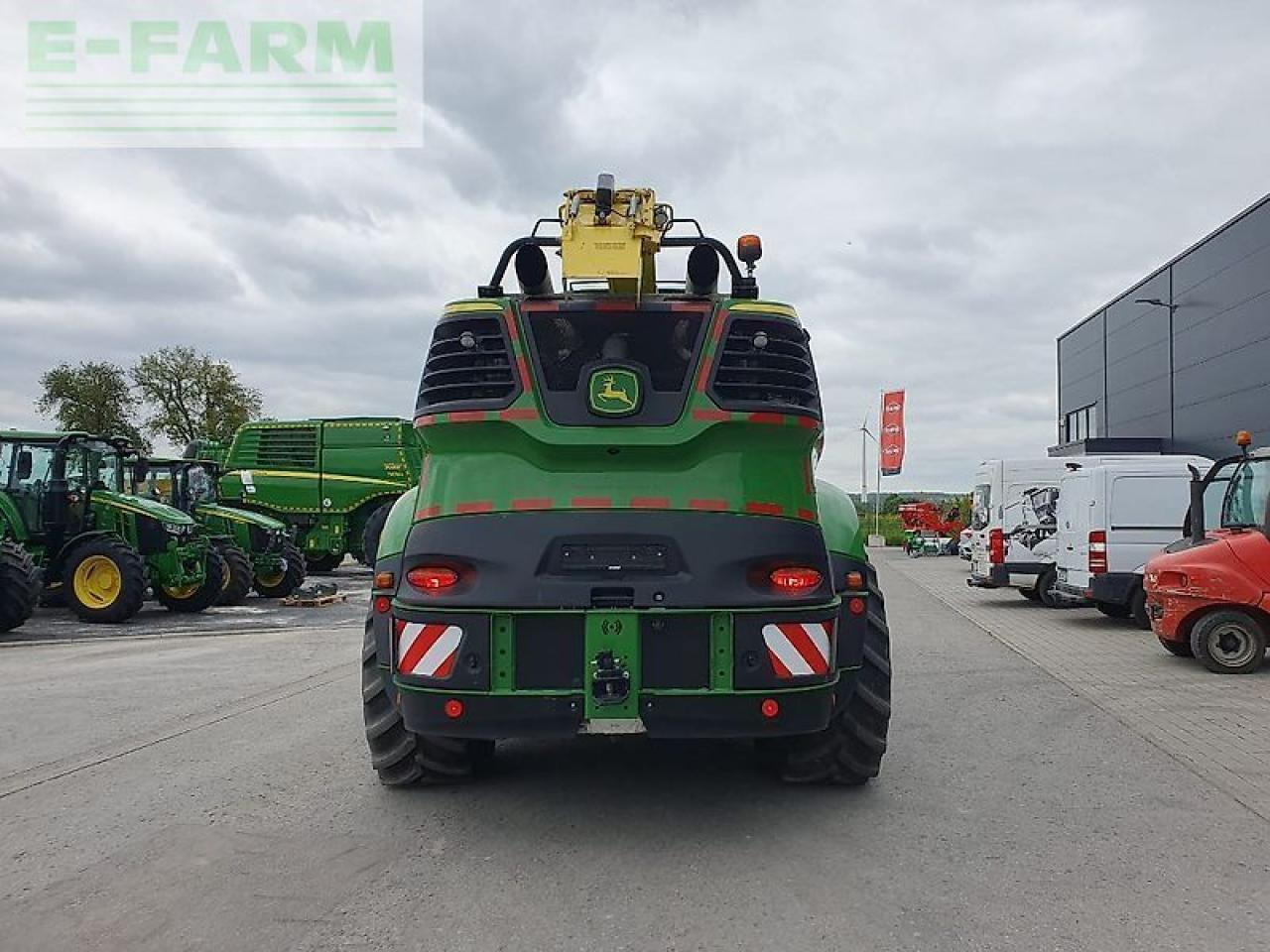 John Deere 9800 - Itsekulkeva silppuri: kuva John Deere 9800 - Itsekulkeva silppuri John Deere 9800 - Itsekulkeva silppuri: kuva John Deere 9800 - Itsekulkeva silppuri