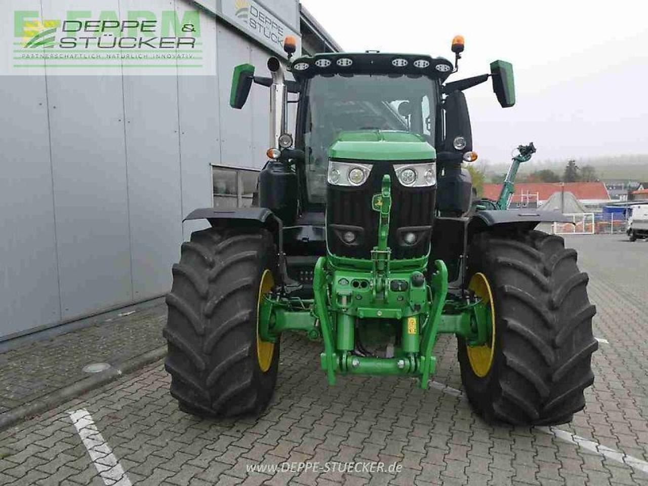 John Deere T660 - Leikkuupuimuri: kuva John Deere T660 - Leikkuupuimuri John Deere T660 - Leikkuupuimuri: kuva John Deere T660 - Leikkuupuimuri