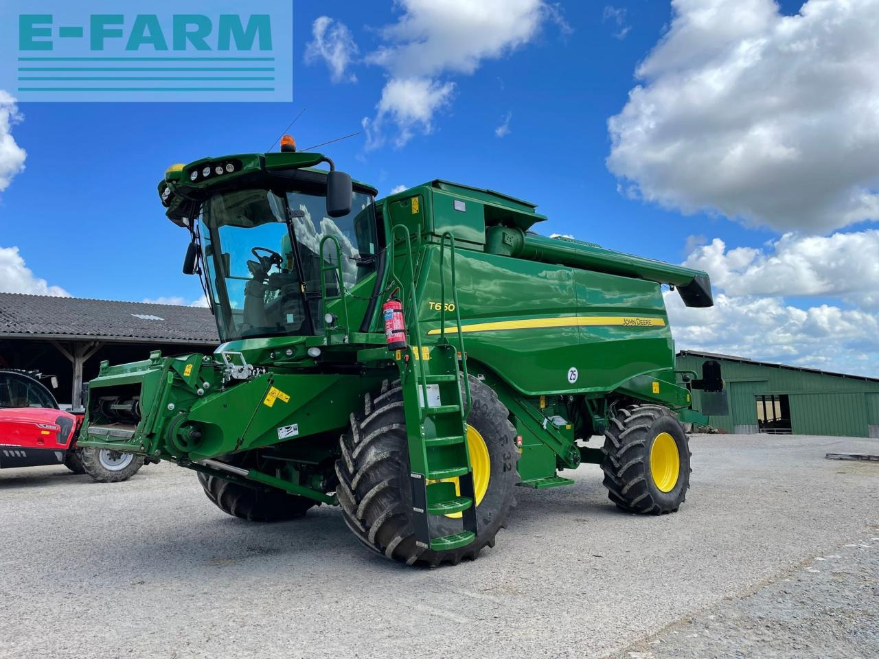 John Deere T660i - Leikkuupuimuri: kuva John Deere T660i - Leikkuupuimuri John Deere T660i - Leikkuupuimuri: kuva John Deere T660i - Leikkuupuimuri
