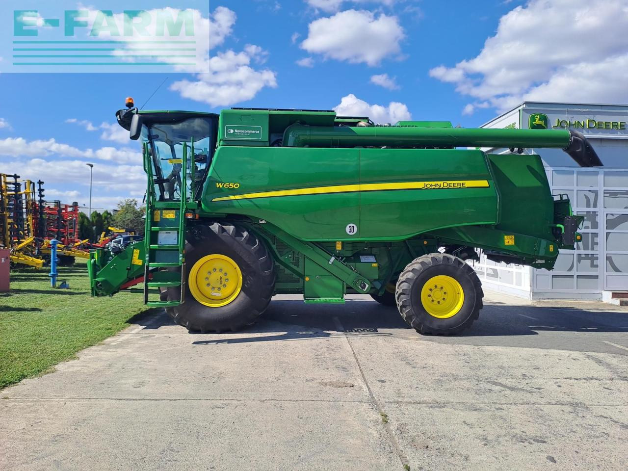 John Deere W650 - Leikkuupuimuri: kuva John Deere W650 - Leikkuupuimuri John Deere W650 - Leikkuupuimuri: kuva John Deere W650 - Leikkuupuimuri