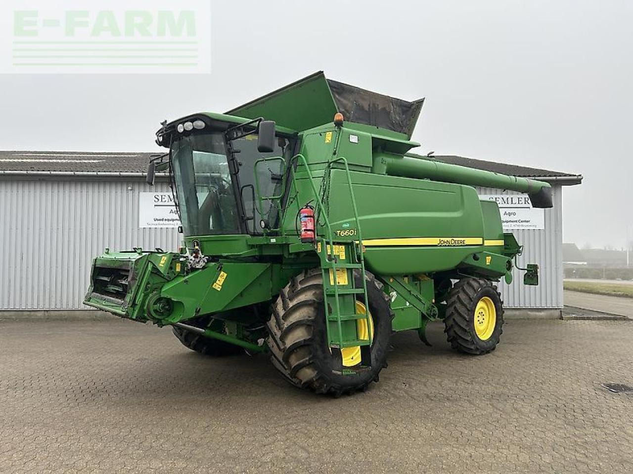 John Deere t660 - Leikkuupuimuri: kuva John Deere t660 - Leikkuupuimuri John Deere t660 - Leikkuupuimuri: kuva John Deere t660 - Leikkuupuimuri