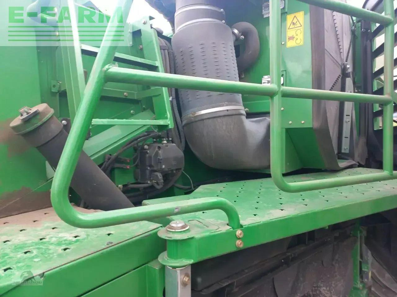 Leikkuupuimuri John Deere t670 hm: kuva Leikkuupuimuri John Deere t670 hm Leikkuupuimuri John Deere t670 hm: kuva Leikkuupuimuri John Deere t670 hm