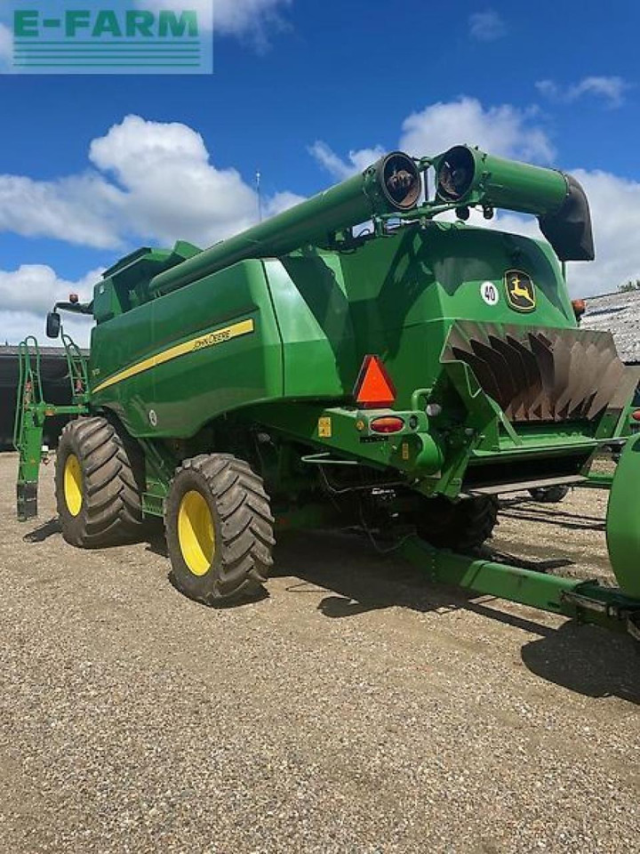 John Deere t670i - Leikkuupuimuri: kuva John Deere t670i - Leikkuupuimuri John Deere t670i - Leikkuupuimuri: kuva John Deere t670i - Leikkuupuimuri
