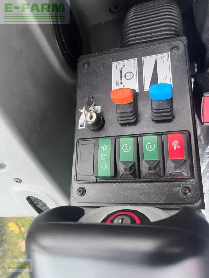 Kurottaja Kramer kl 30.8 t: kuva Kurottaja Kramer kl 30.8 t Kurottaja Kramer kl 30.8 t: kuva Kurottaja Kramer kl 30.8 t