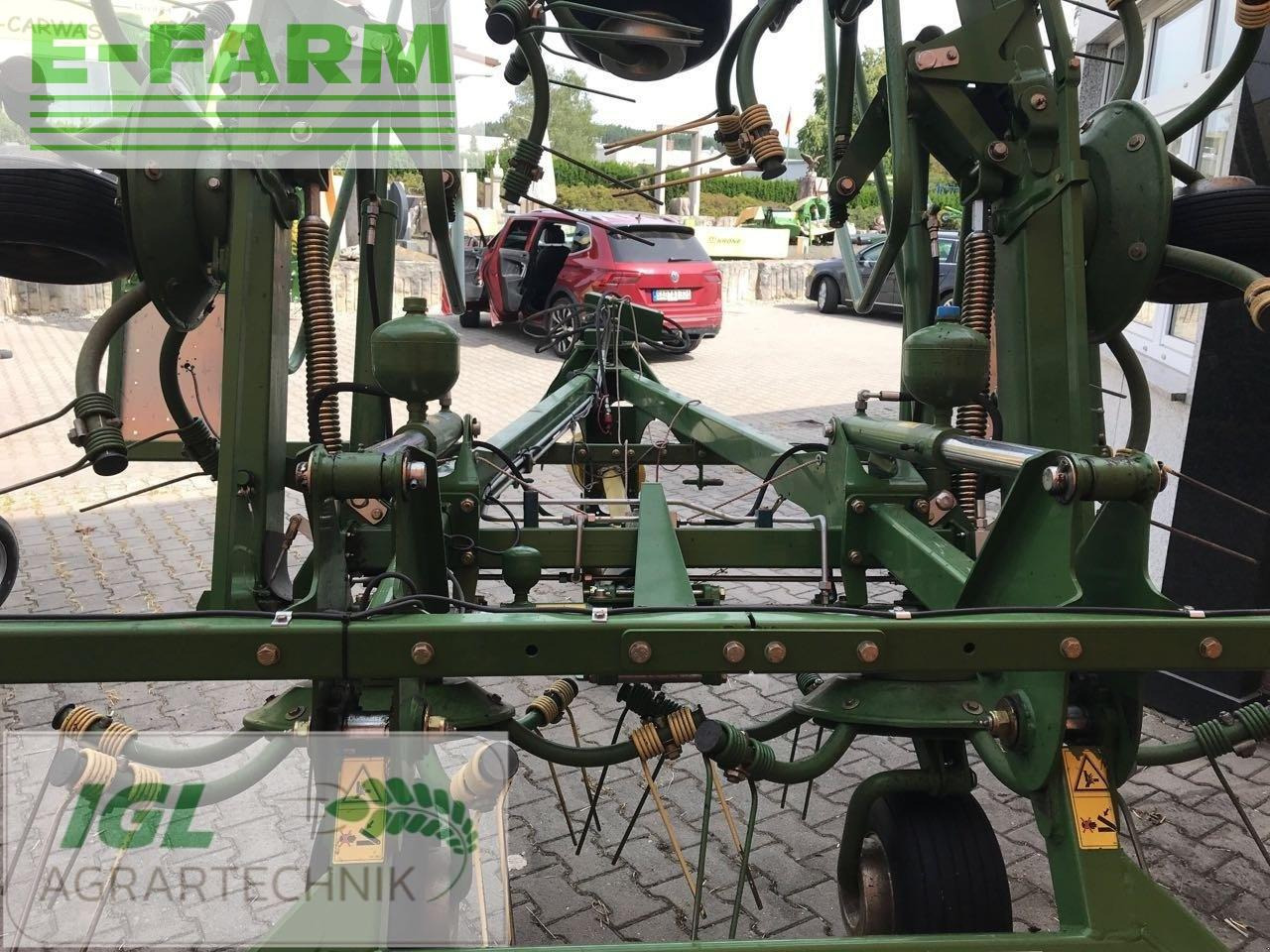 Krone kwt 8.82/8 - Pöyhin: kuva Krone kwt 8.82/8 - Pöyhin Krone kwt 8.82/8 - Pöyhin: kuva Krone kwt 8.82/8 - Pöyhin