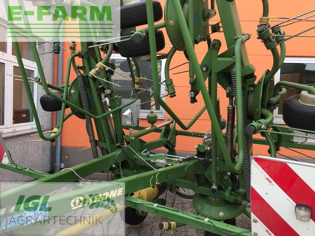 Krone kwt 8.82/8 - Pöyhin: kuva Krone kwt 8.82/8 - Pöyhin Krone kwt 8.82/8 - Pöyhin: kuva Krone kwt 8.82/8 - Pöyhin