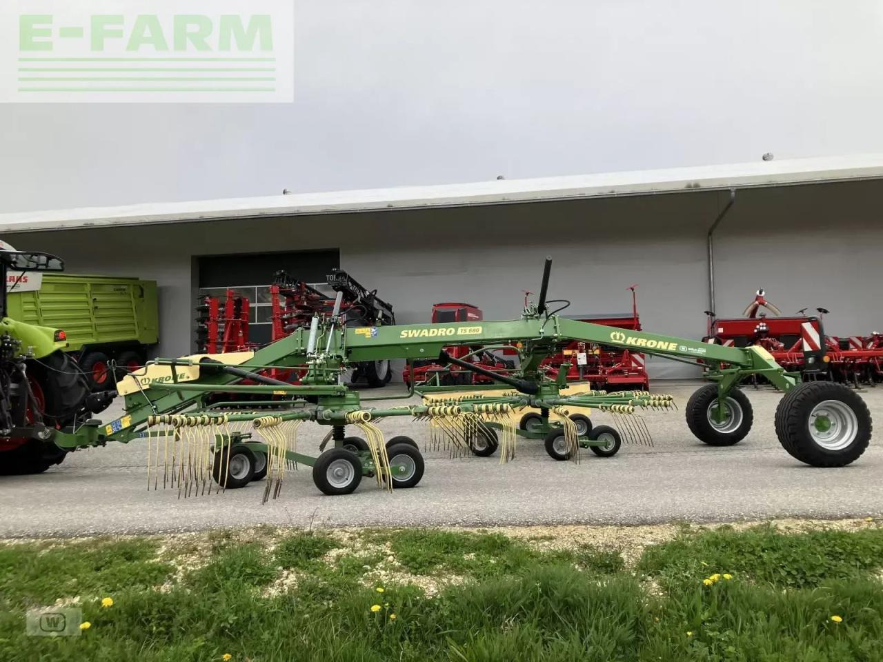 Krone swadro ts 680 - Pöyhin: kuva Krone swadro ts 680 - Pöyhin Krone swadro ts 680 - Pöyhin: kuva Krone swadro ts 680 - Pöyhin