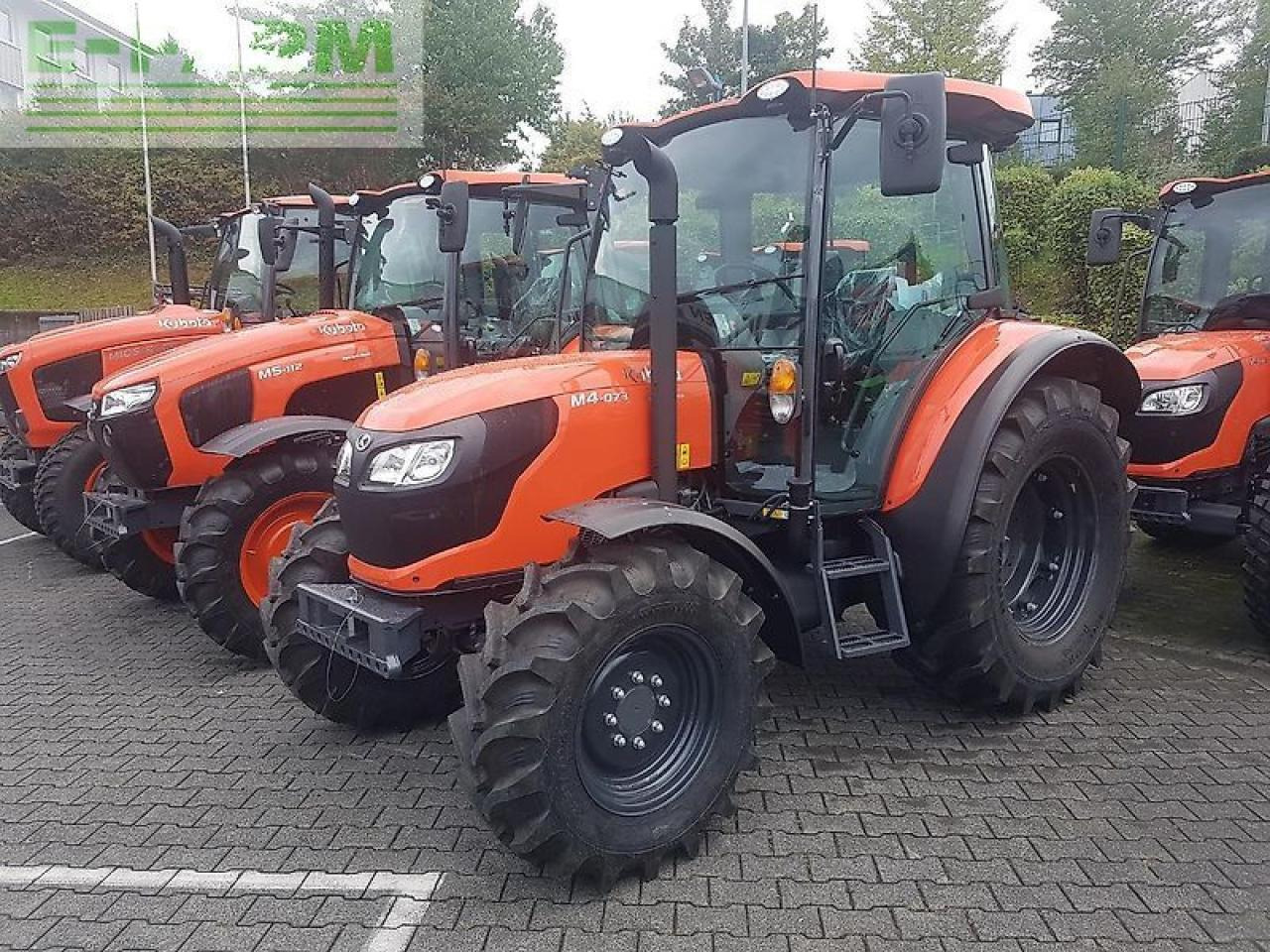 Kubota m4-073cab winterdienstpaket - Traktori: kuva Kubota m4-073cab winterdienstpaket - Traktori Kubota m4-073cab winterdienstpaket - Traktori: kuva Kubota m4-073cab winterdienstpaket - Traktori