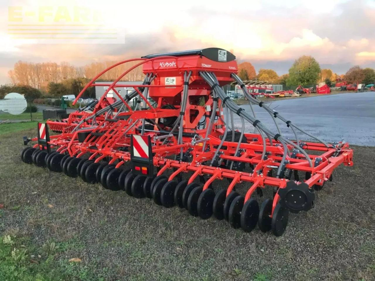 Kubota semoir à grains td1601f kubota - Tarkkuuskylvökone: kuva Kubota semoir à grains td1601f kubota - Tarkkuuskylvökone Kubota semoir à grains td1601f kubota - Tarkkuuskylvökone: kuva Kubota semoir à grains td1601f kubota - Tarkkuuskylvökone