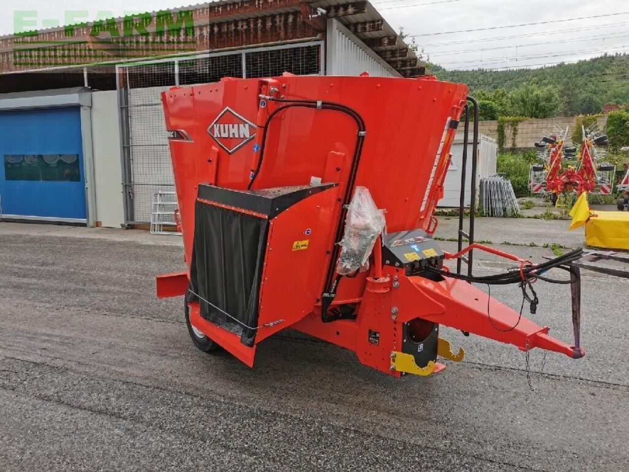 Kuhn euromix 870 - Karjatalouskone: kuva Kuhn euromix 870 - Karjatalouskone Kuhn euromix 870 - Karjatalouskone: kuva Kuhn euromix 870 - Karjatalouskone