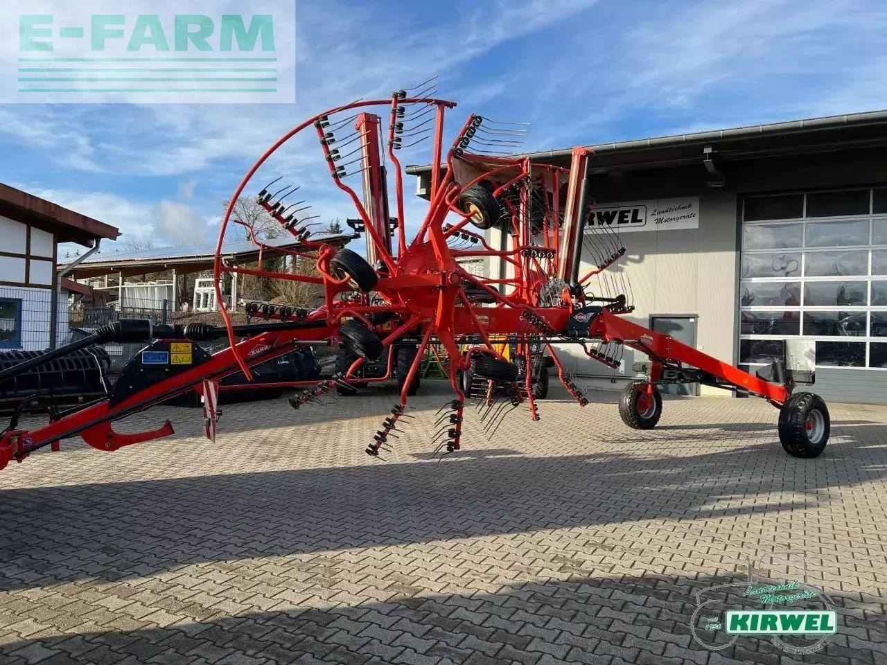 Kuhn ga 8030 - Pöyhin: kuva Kuhn ga 8030 - Pöyhin Kuhn ga 8030 - Pöyhin: kuva Kuhn ga 8030 - Pöyhin
