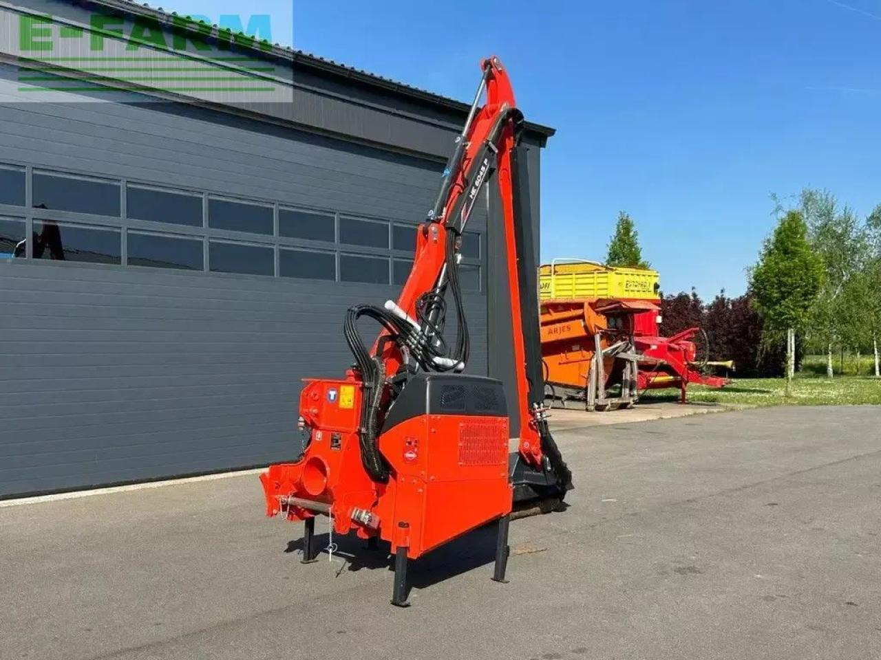 Kuhn he 6045 p armklepelmaaier - Niittokone: kuva Kuhn he 6045 p armklepelmaaier - Niittokone Kuhn he 6045 p armklepelmaaier - Niittokone: kuva Kuhn he 6045 p armklepelmaaier - Niittokone