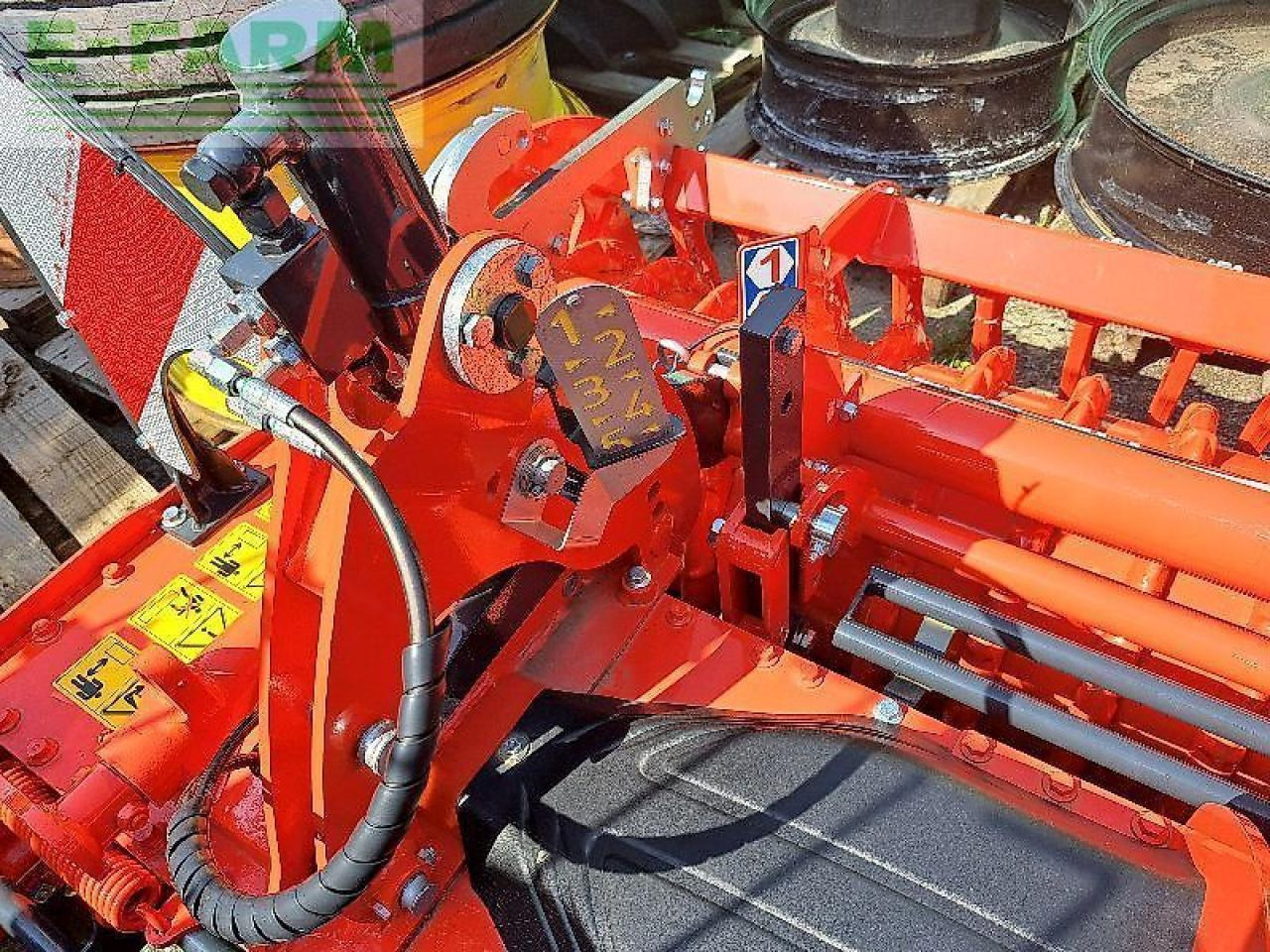 Kuhn hr3030 - Maanmuokkauskone: kuva Kuhn hr3030 - Maanmuokkauskone Kuhn hr3030 - Maanmuokkauskone: kuva Kuhn hr3030 - Maanmuokkauskone