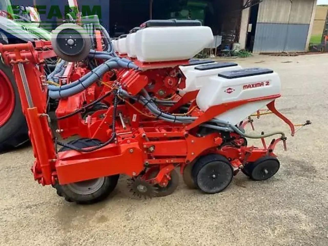 Kuhn maxima 2 - Tarkkuuskylvökone: kuva Kuhn maxima 2 - Tarkkuuskylvökone Kuhn maxima 2 - Tarkkuuskylvökone: kuva Kuhn maxima 2 - Tarkkuuskylvökone