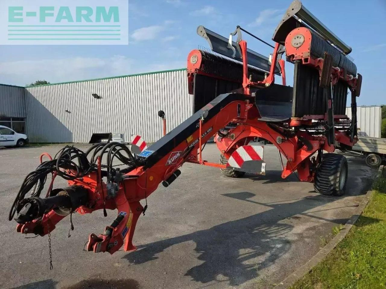 Kuhn merge maxx 950 - Pöyhin: kuva Kuhn merge maxx 950 - Pöyhin Kuhn merge maxx 950 - Pöyhin: kuva Kuhn merge maxx 950 - Pöyhin