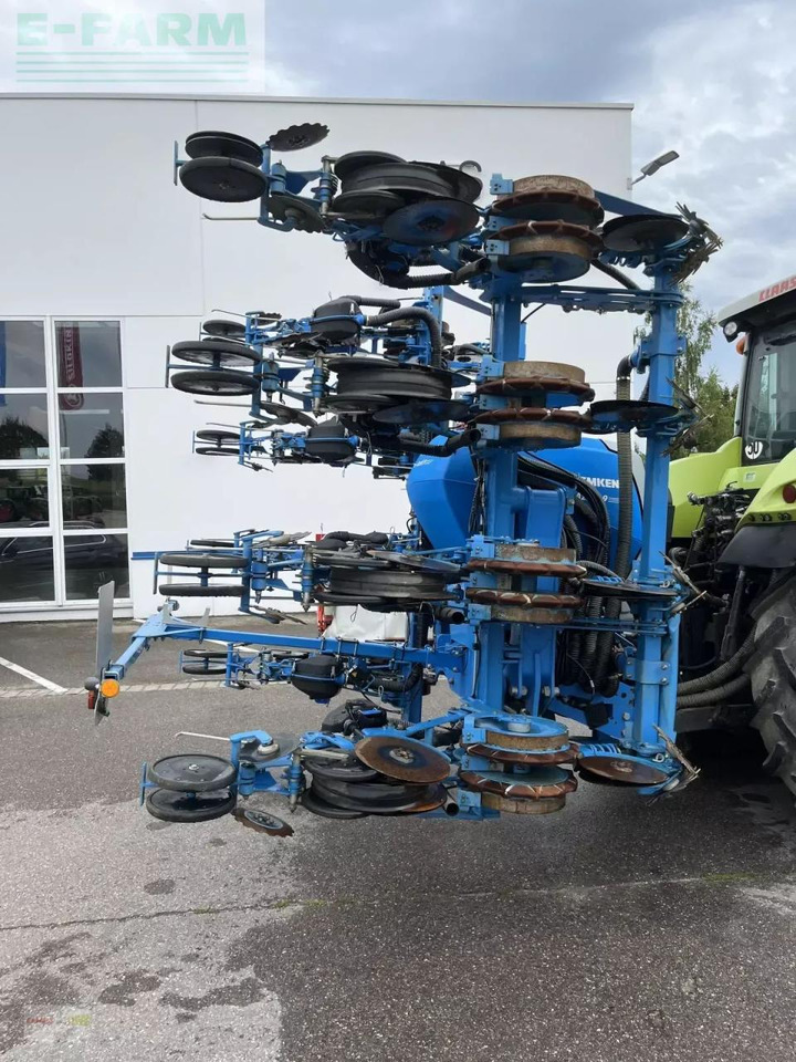 Lemken azurit 9 - Tarkkuuskylvökone: kuva Lemken azurit 9 - Tarkkuuskylvökone Lemken azurit 9 - Tarkkuuskylvökone: kuva Lemken azurit 9 - Tarkkuuskylvökone