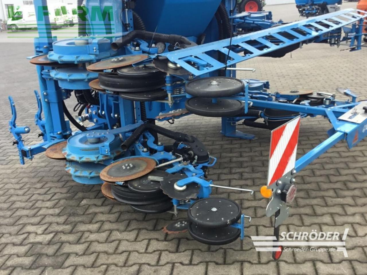 Lemken azurit 9 k 8 - Tarkkuuskylvökone: kuva Lemken azurit 9 k 8 - Tarkkuuskylvökone Lemken azurit 9 k 8 - Tarkkuuskylvökone: kuva Lemken azurit 9 k 8 - Tarkkuuskylvökone