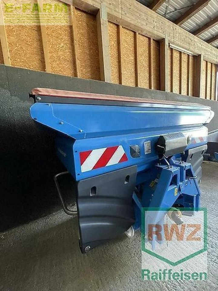 Lemken polaris 14 / 3000 - Lannoitteenlevitin: kuva Lemken polaris 14 / 3000 - Lannoitteenlevitin Lemken polaris 14 / 3000 - Lannoitteenlevitin: kuva Lemken polaris 14 / 3000 - Lannoitteenlevitin