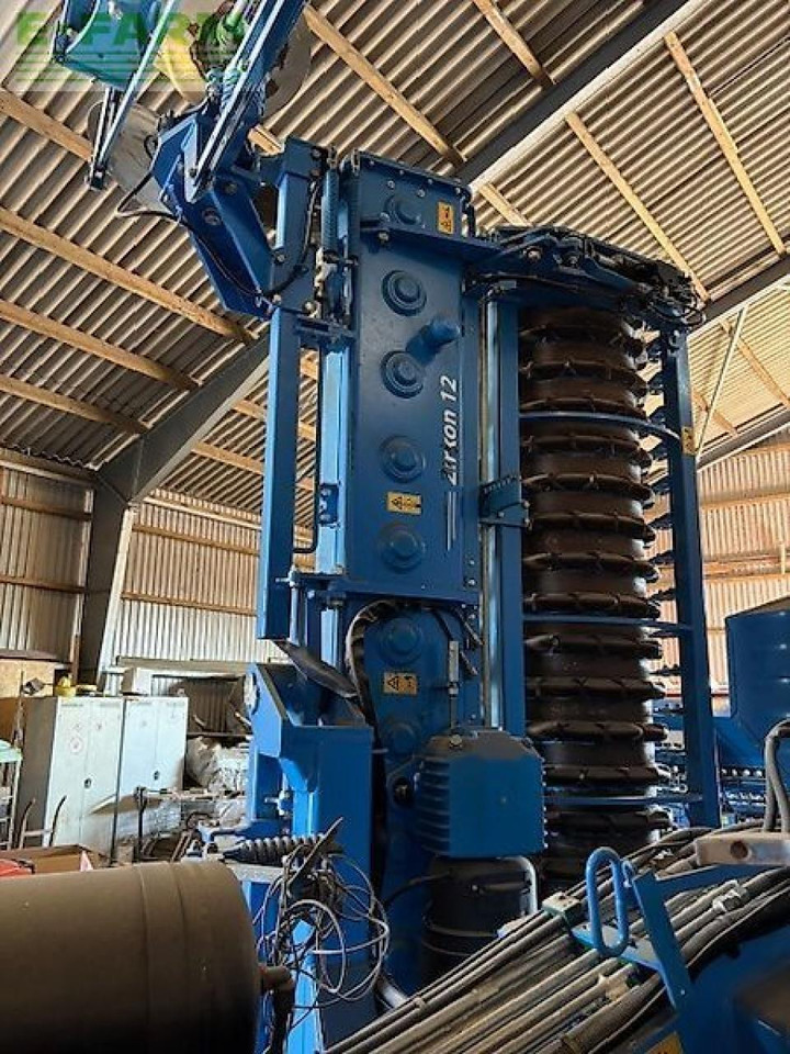 Lemken solitär 9/600 ka - ds 125 mit zirkon 12/600 ka - Kylvökone: kuva Lemken solitär 9/600 ka - ds 125 mit zirkon 12/600 ka - Kylvökone Lemken solitär 9/600 ka - ds 125 mit zirkon 12/600 ka - Kylvökone: kuva Lemken solitär 9/600 ka - ds 125 mit zirkon 12/600 ka - Kylvökone