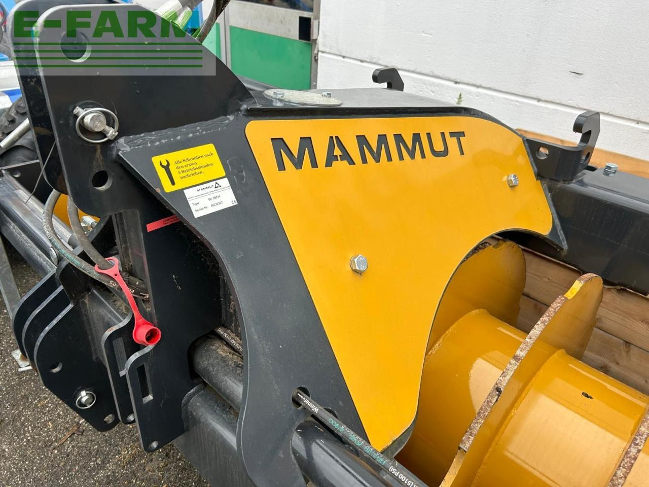 Mammut Siloverdichterwalze SK 250-H - Säilörehu - laitteet: kuva Mammut Siloverdichterwalze SK 250-H - Säilörehu - laitteet Mammut Siloverdichterwalze SK 250-H - Säilörehu - laitteet: kuva Mammut Siloverdichterwalze SK 250-H - Säilörehu - laitteet