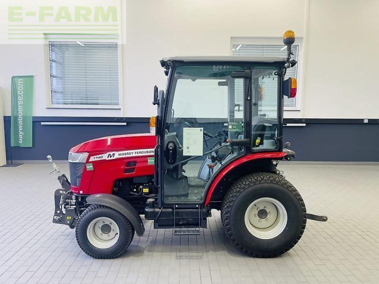 Traktori Massey Ferguson 1740m hc inkl. schild/streuer: kuva Traktori Massey Ferguson 1740m hc inkl. schild/streuer Traktori Massey Ferguson 1740m hc inkl. schild/streuer: kuva Traktori Massey Ferguson 1740m hc inkl. schild/streuer