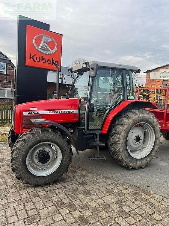 Massey Ferguson 4245a - Traktori: kuva Massey Ferguson 4245a - Traktori Massey Ferguson 4245a - Traktori: kuva Massey Ferguson 4245a - Traktori
