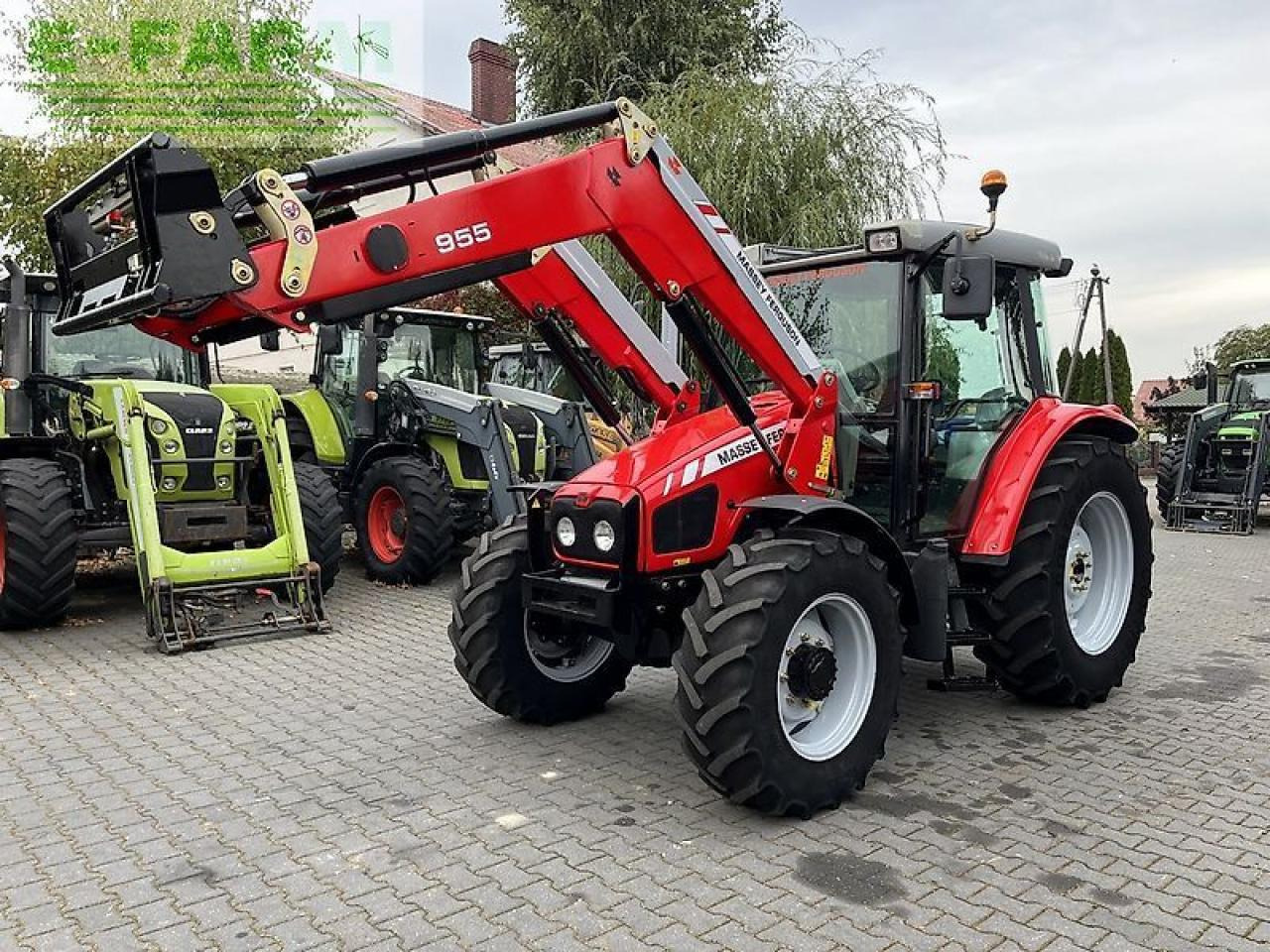 Massey Ferguson 5455 dyna-4 + massey ferguson 955 - Traktori: kuva Massey Ferguson 5455 dyna-4 + massey ferguson 955 - Traktori Massey Ferguson 5455 dyna-4 + massey ferguson 955 - Traktori: kuva Massey Ferguson 5455 dyna-4 + massey ferguson 955 - Traktori