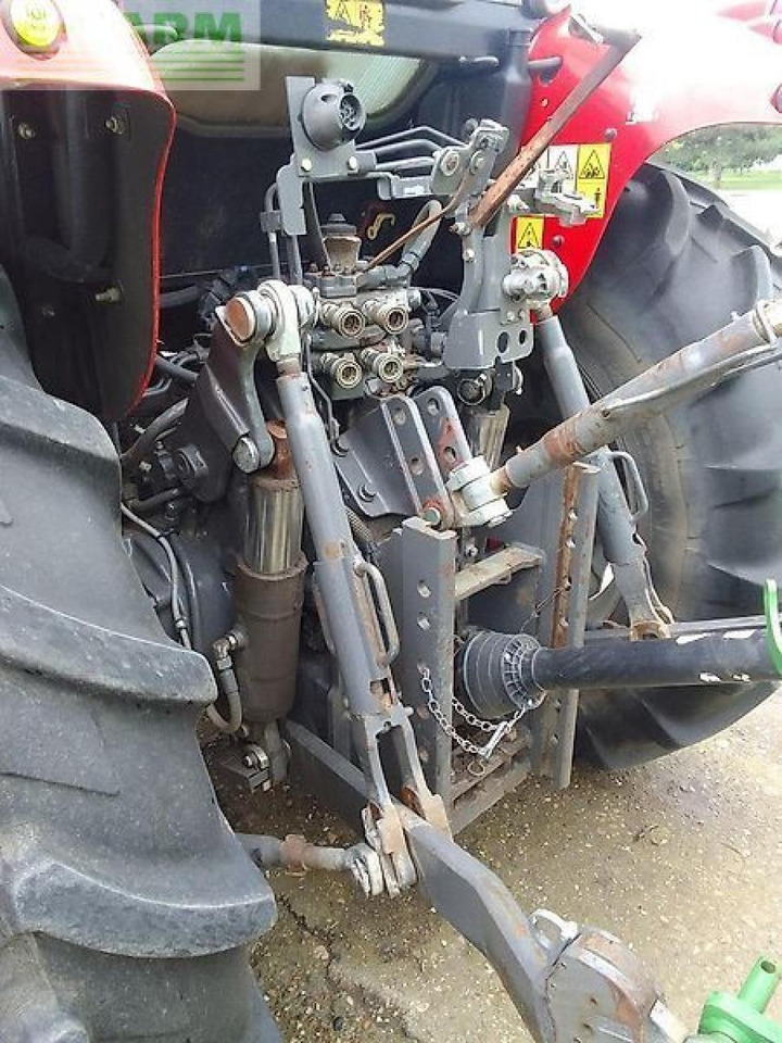 Massey Ferguson 5611-dyna 4- eesential Essential - Traktori: kuva Massey Ferguson 5611-dyna 4- eesential Essential - Traktori Massey Ferguson 5611-dyna 4- eesential Essential - Traktori: kuva Massey Ferguson 5611-dyna 4- eesential Essential - Traktori