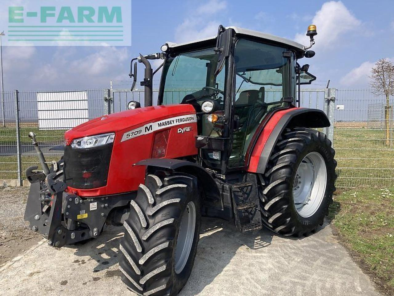 Massey Ferguson 5709 dyna-4 - Traktori: kuva Massey Ferguson 5709 dyna-4 - Traktori Massey Ferguson 5709 dyna-4 - Traktori: kuva Massey Ferguson 5709 dyna-4 - Traktori