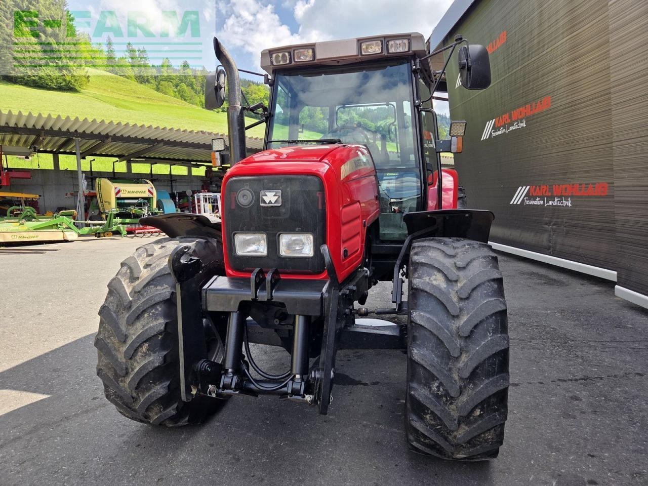 Massey Ferguson 6235-4 - Traktori: kuva Massey Ferguson 6235-4 - Traktori Massey Ferguson 6235-4 - Traktori: kuva Massey Ferguson 6235-4 - Traktori