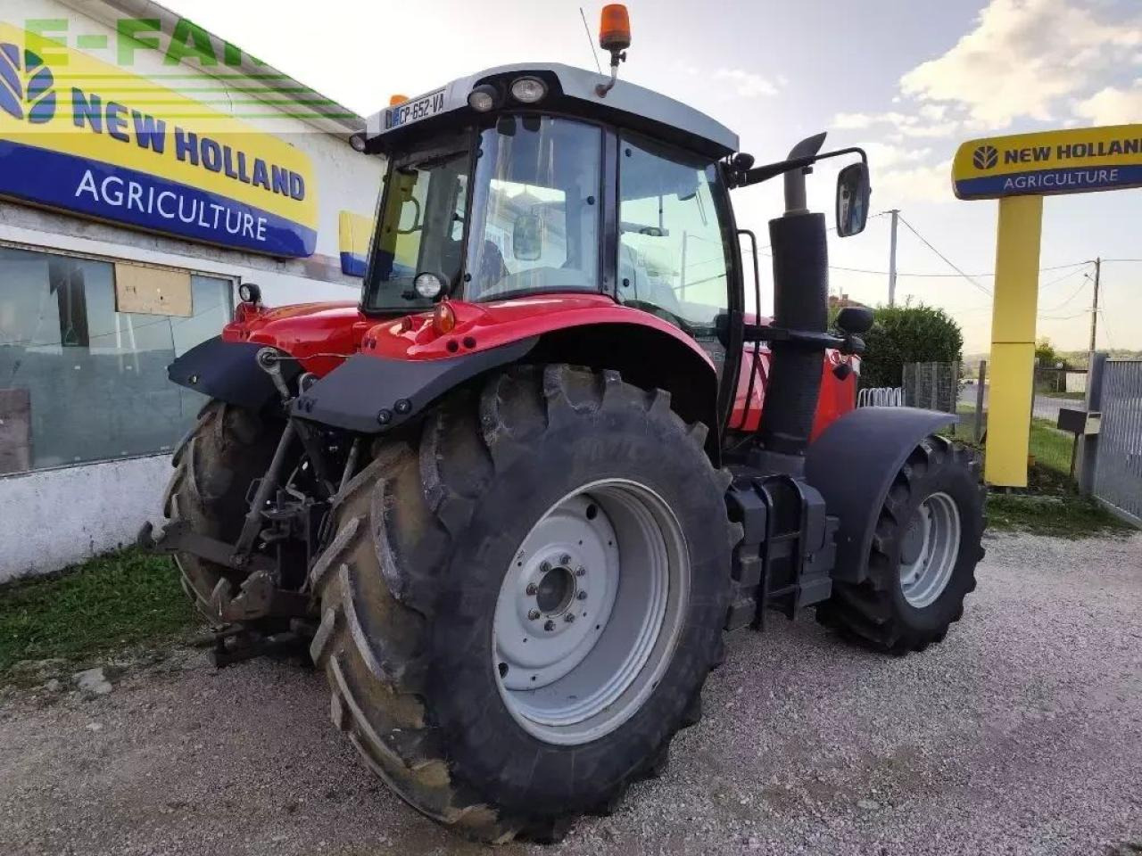 Massey Ferguson 7620 dyna-6 essential Essential - Traktori: kuva Massey Ferguson 7620 dyna-6 essential Essential - Traktori Massey Ferguson 7620 dyna-6 essential Essential - Traktori: kuva Massey Ferguson 7620 dyna-6 essential Essential - Traktori