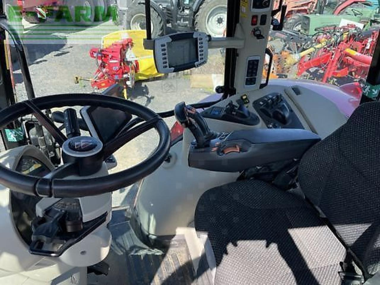 Massey Ferguson 7720s - Traktori: kuva Massey Ferguson 7720s - Traktori Massey Ferguson 7720s - Traktori: kuva Massey Ferguson 7720s - Traktori