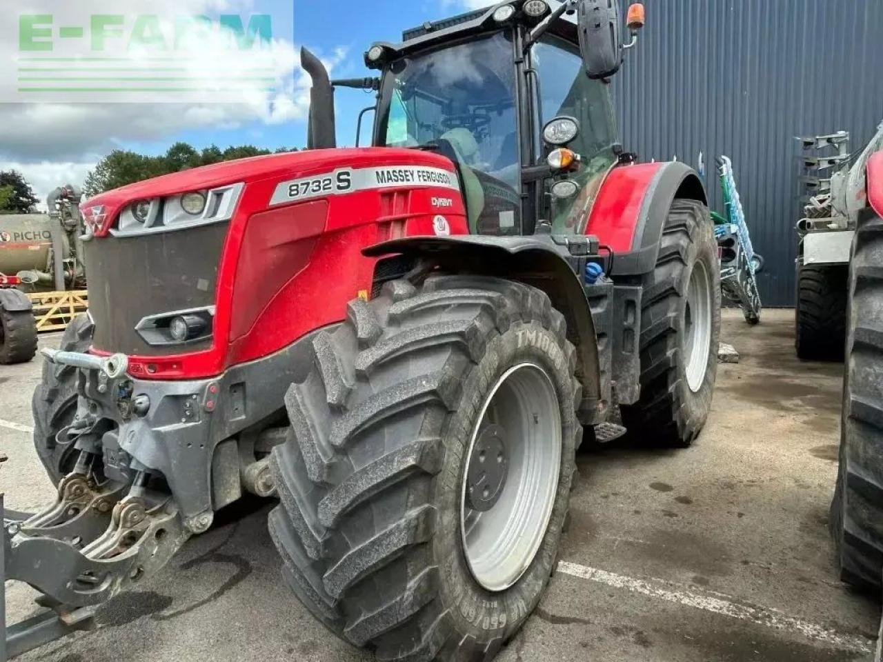Massey Ferguson 8732s exclusive - Traktori: kuva Massey Ferguson 8732s exclusive - Traktori Massey Ferguson 8732s exclusive - Traktori: kuva Massey Ferguson 8732s exclusive - Traktori