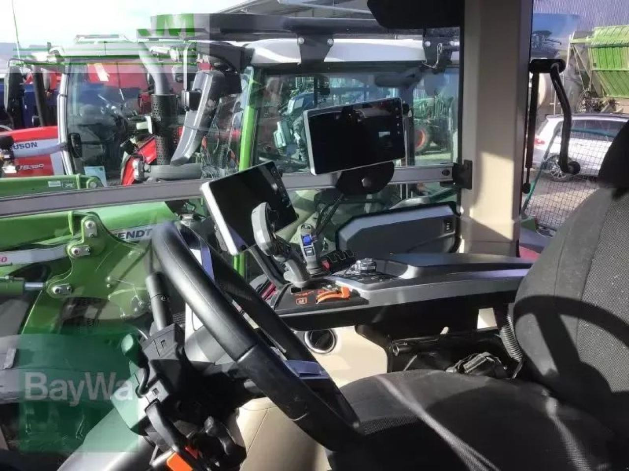 Massey Ferguson mf 8s.305 dyna-vt exclusive ma Exclusive - Traktori: kuva Massey Ferguson mf 8s.305 dyna-vt exclusive ma Exclusive - Traktori Massey Ferguson mf 8s.305 dyna-vt exclusive ma Exclusive - Traktori: kuva Massey Ferguson mf 8s.305 dyna-vt exclusive ma Exclusive - Traktori