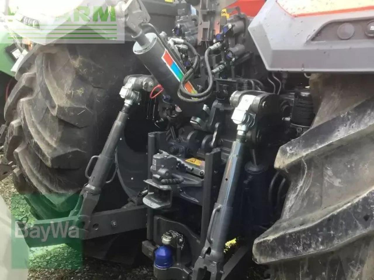 Massey Ferguson mf 8s.305 dyna-vt exclusive ma Exclusive - Traktori: kuva Massey Ferguson mf 8s.305 dyna-vt exclusive ma Exclusive - Traktori Massey Ferguson mf 8s.305 dyna-vt exclusive ma Exclusive - Traktori: kuva Massey Ferguson mf 8s.305 dyna-vt exclusive ma Exclusive - Traktori