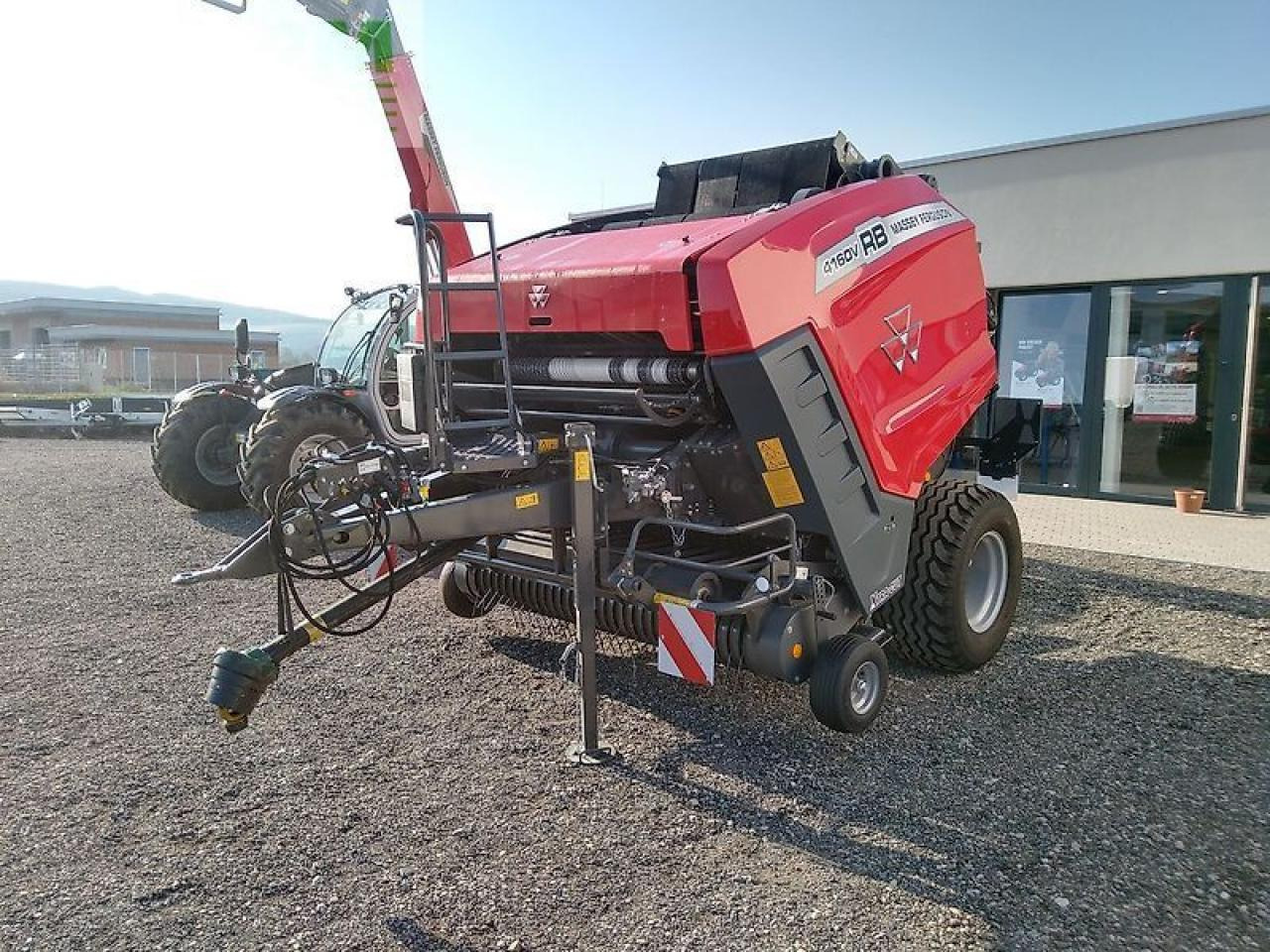 Massey Ferguson rb4160vxtra 17 messer - Kanttipaalain: kuva Massey Ferguson rb4160vxtra 17 messer - Kanttipaalain Massey Ferguson rb4160vxtra 17 messer - Kanttipaalain: kuva Massey Ferguson rb4160vxtra 17 messer - Kanttipaalain