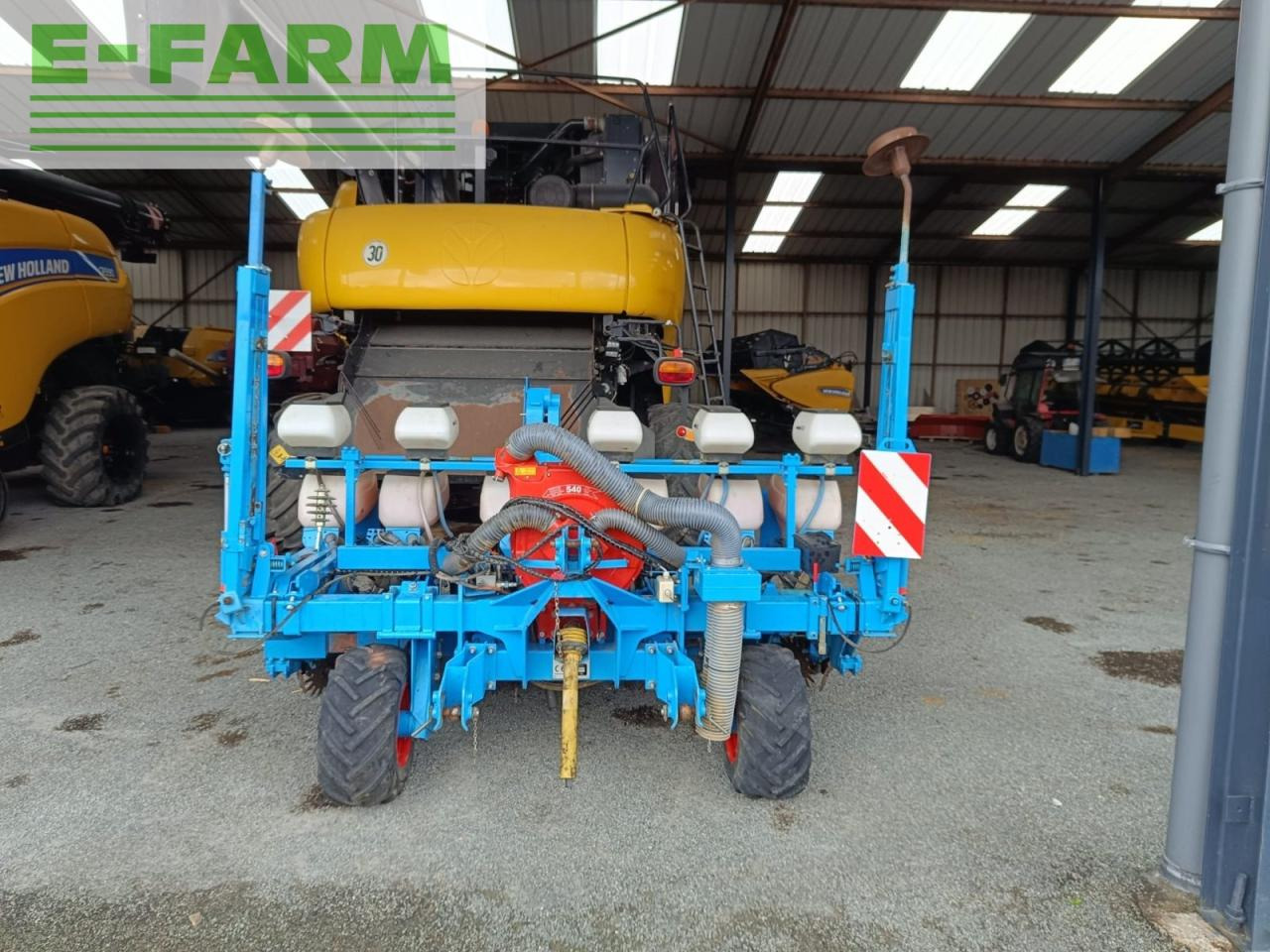 Monosem ng+4 7r - Tarkkuuskylvökone: kuva Monosem ng+4 7r - Tarkkuuskylvökone Monosem ng+4 7r - Tarkkuuskylvökone: kuva Monosem ng+4 7r - Tarkkuuskylvökone