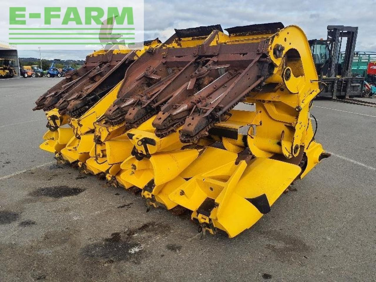 New Holland 8rgs-m - Traktori: kuva New Holland 8rgs-m - Traktori New Holland 8rgs-m - Traktori: kuva New Holland 8rgs-m - Traktori