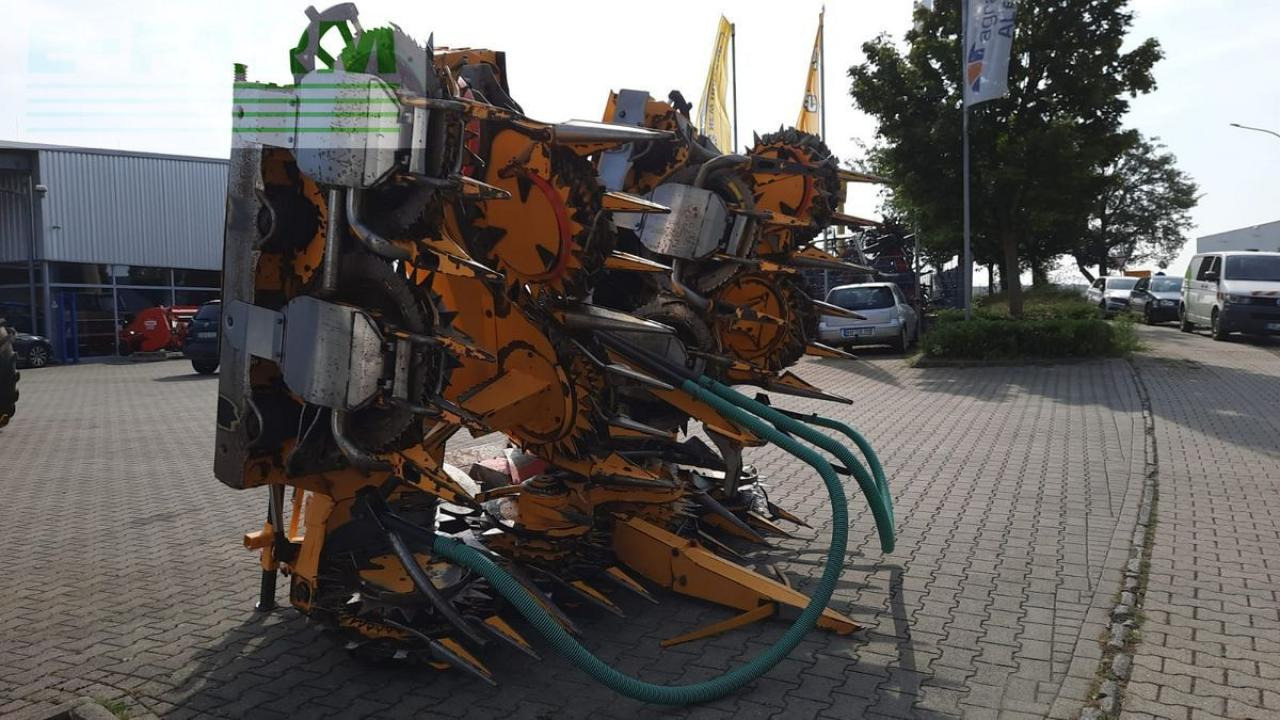 New Holland 90 sfi / kemper maisgebiss 390 - Lisävarusteet - silppuri: kuva New Holland 90 sfi / kemper maisgebiss 390 - Lisävarusteet - silppuri New Holland 90 sfi / kemper maisgebiss 390 - Lisävarusteet - silppuri: kuva New Holland 90 sfi / kemper maisgebiss 390 - Lisävarusteet - silppuri