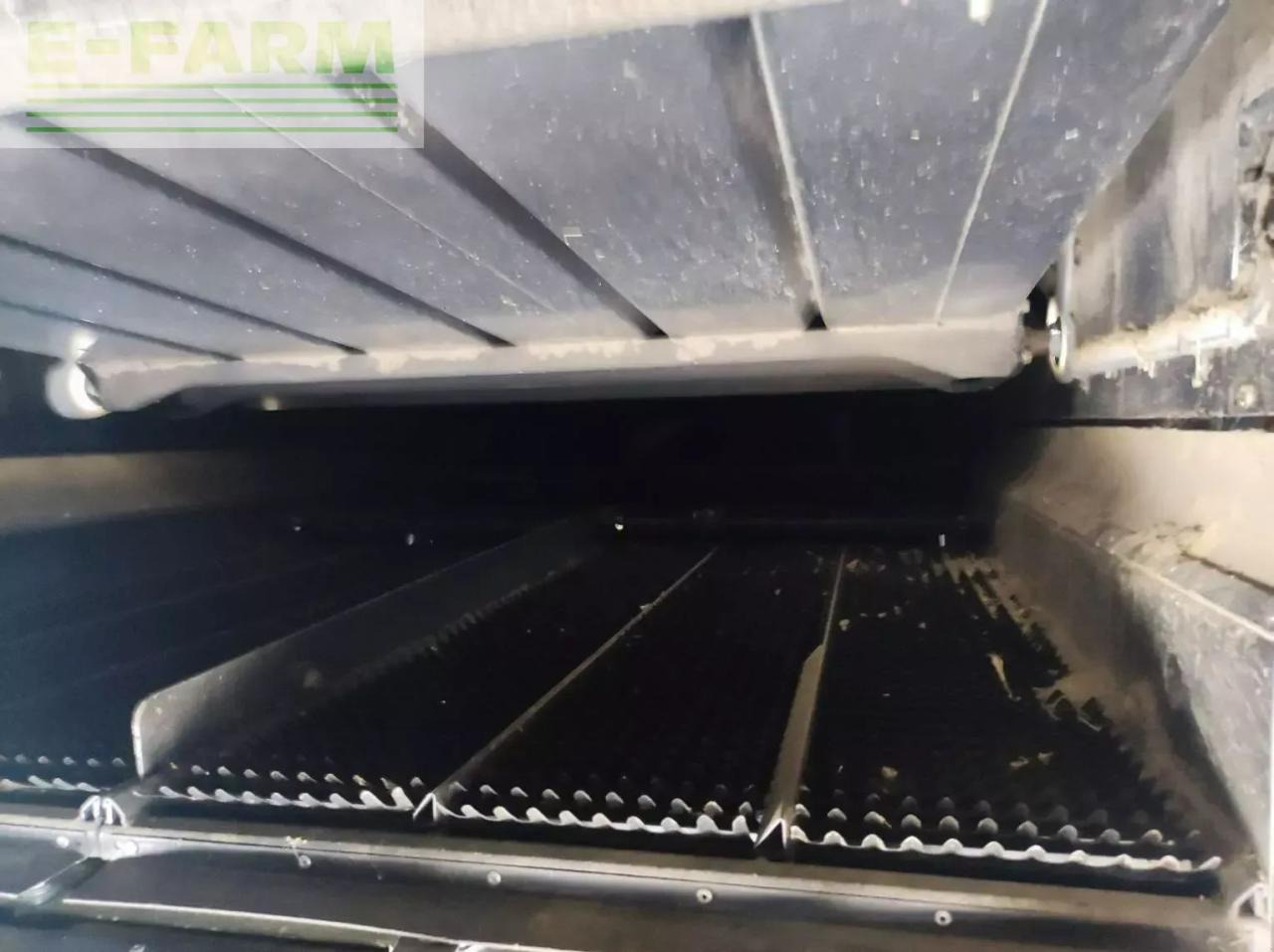 New Holland ch 7.70 laterale - Leikkuupuimuri: kuva New Holland ch 7.70 laterale - Leikkuupuimuri New Holland ch 7.70 laterale - Leikkuupuimuri: kuva New Holland ch 7.70 laterale - Leikkuupuimuri