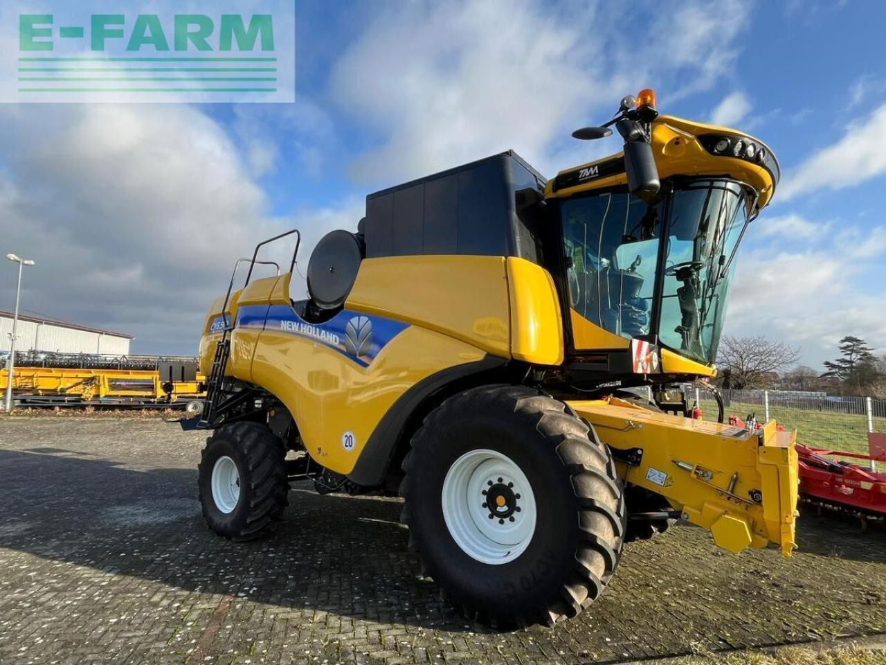 New Holland cx 6.90 schüttler + 25ft sw + sww - Leikkuupuimuri: kuva New Holland cx 6.90 schüttler + 25ft sw + sww - Leikkuupuimuri New Holland cx 6.90 schüttler + 25ft sw + sww - Leikkuupuimuri: kuva New Holland cx 6.90 schüttler + 25ft sw + sww - Leikkuupuimuri