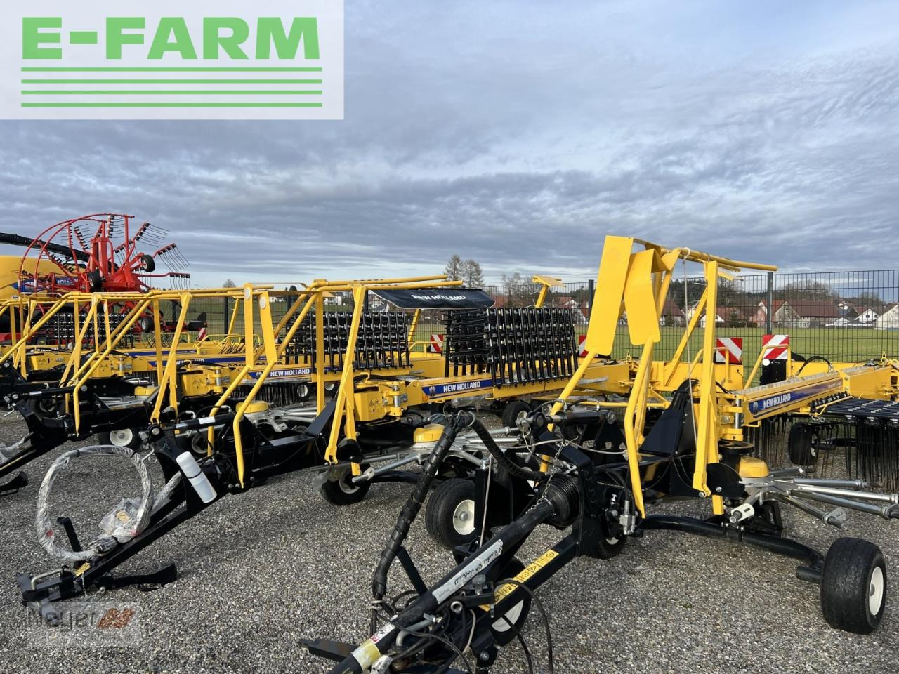 New Holland prorotor l640 t + autosteer - Pöyhin: kuva New Holland prorotor l640 t + autosteer - Pöyhin New Holland prorotor l640 t + autosteer - Pöyhin: kuva New Holland prorotor l640 t + autosteer - Pöyhin