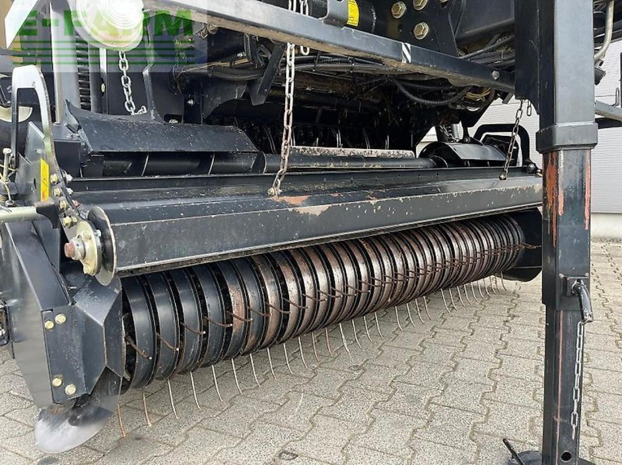 New Holland rb 180 c - Kanttipaalain: kuva New Holland rb 180 c - Kanttipaalain New Holland rb 180 c - Kanttipaalain: kuva New Holland rb 180 c - Kanttipaalain