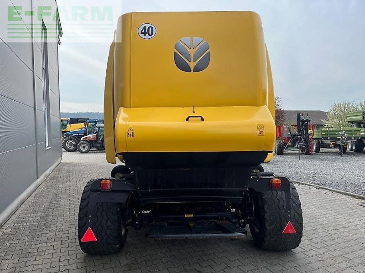 New Holland rb 180 c - Kanttipaalain: kuva New Holland rb 180 c - Kanttipaalain New Holland rb 180 c - Kanttipaalain: kuva New Holland rb 180 c - Kanttipaalain