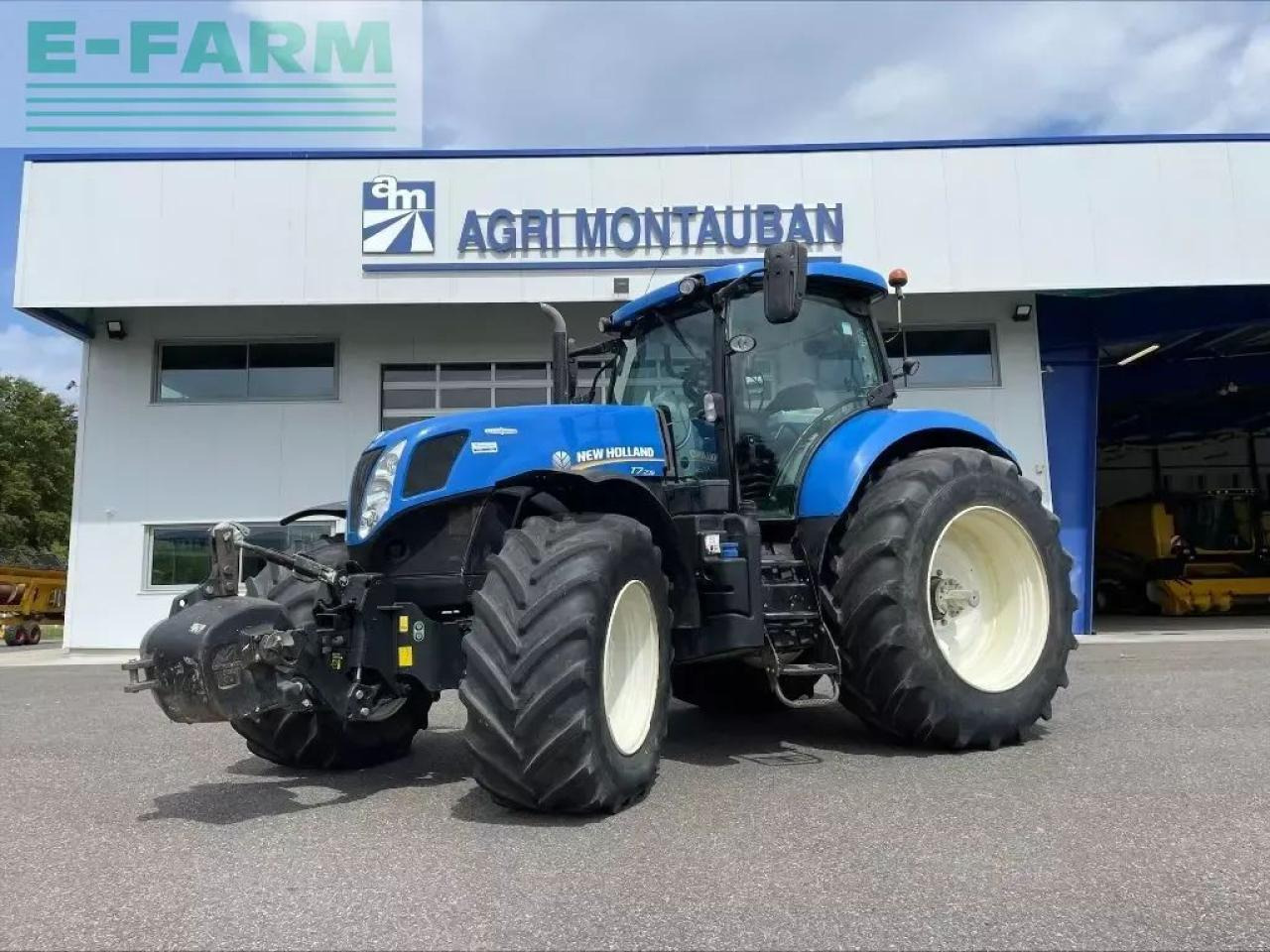 New Holland t 7.235 - Traktori: kuva New Holland t 7.235 - Traktori New Holland t 7.235 - Traktori: kuva New Holland t 7.235 - Traktori