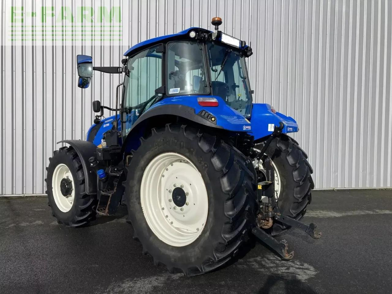 New Holland t5.100 evolution - Traktori: kuva New Holland t5.100 evolution - Traktori New Holland t5.100 evolution - Traktori: kuva New Holland t5.100 evolution - Traktori