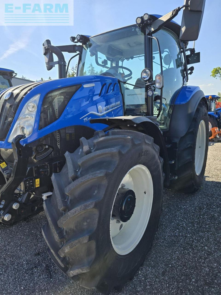 New Holland t5.140 dynamic command (stage v) - Traktori: kuva New Holland t5.140 dynamic command (stage v) - Traktori New Holland t5.140 dynamic command (stage v) - Traktori: kuva New Holland t5.140 dynamic command (stage v) - Traktori