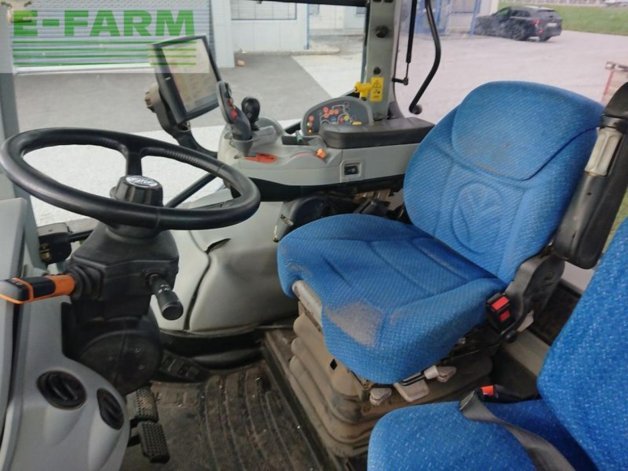 New Holland t6.160 auto command - Traktori: kuva New Holland t6.160 auto command - Traktori New Holland t6.160 auto command - Traktori: kuva New Holland t6.160 auto command - Traktori