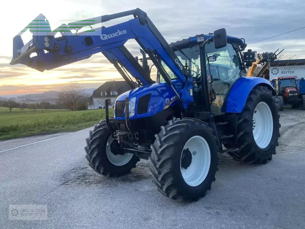 New Holland t6020 elite - Traktori: kuva New Holland t6020 elite - Traktori New Holland t6020 elite - Traktori: kuva New Holland t6020 elite - Traktori